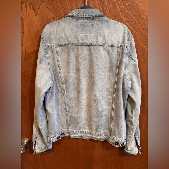 Vintage Guess Jean jacket size L - Picture 2 of 6